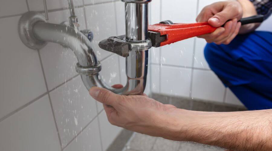 Expert burst pipe repair services in Nickelsville, VA
